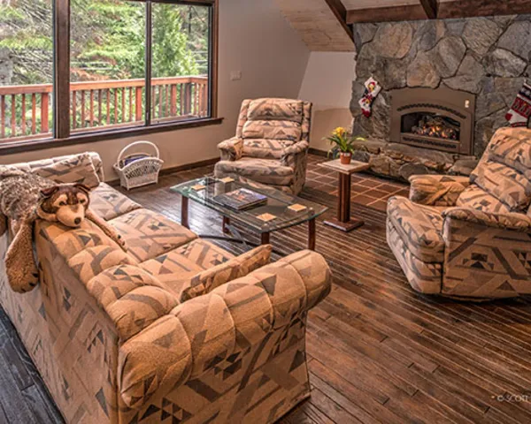 Living Room with Gas Fireplace