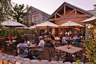 Jackalope Bar and Grill at Tenaya Lodge